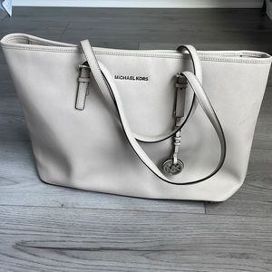 Michael kors tote bag